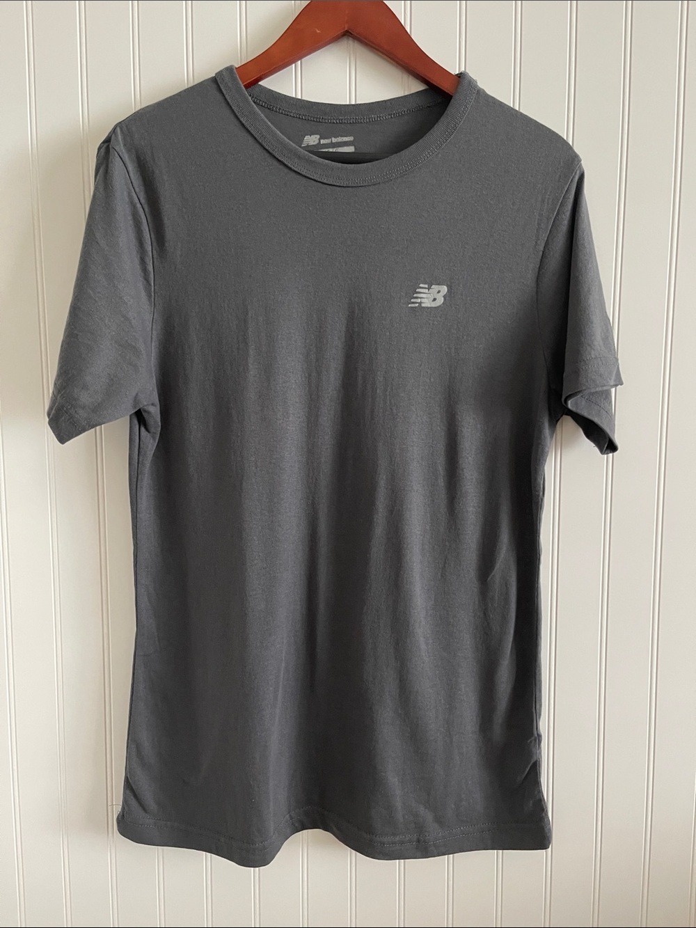 2 New Balance Charcoal Gray and Green Short-Sleeve Crew Tee